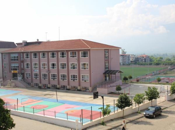 Kuyucak Anadolu Lisesi Fotoğrafı
